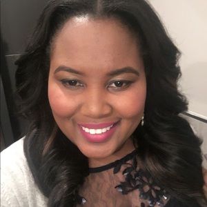 Meet your Posher, Lenea